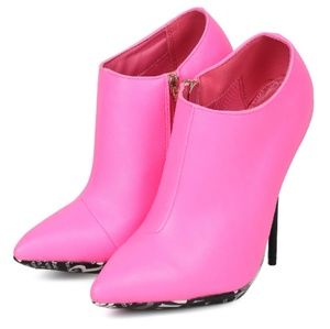 Women's shoes  *****NO OFFERS CLEARANCE ****